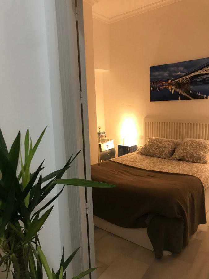 Appartement Santas Patronas Street Center à Séville Extérieur photo